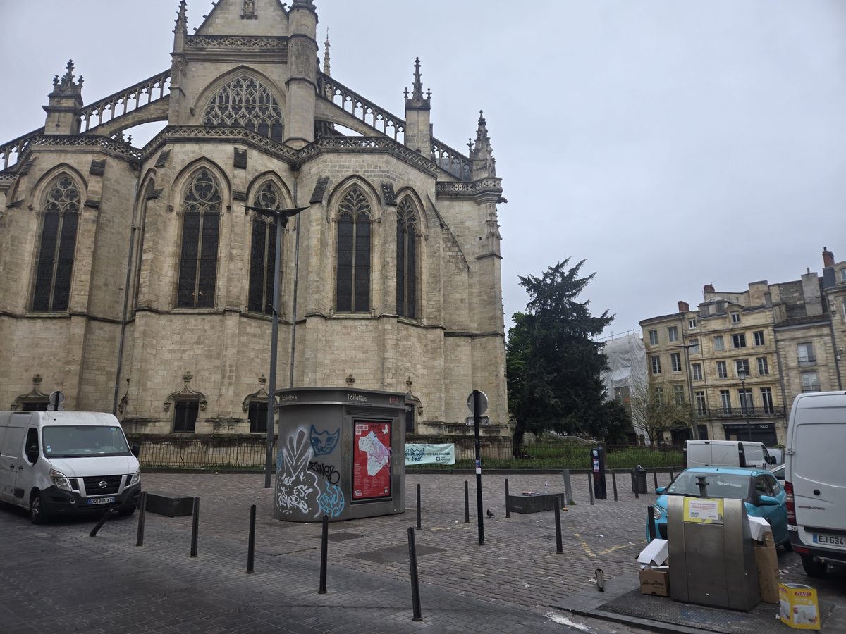 Basilique Saint-Michel with its Gothic tower